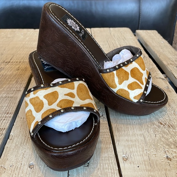 Yellow Box slide wedge sandals - Picture 1 of 7